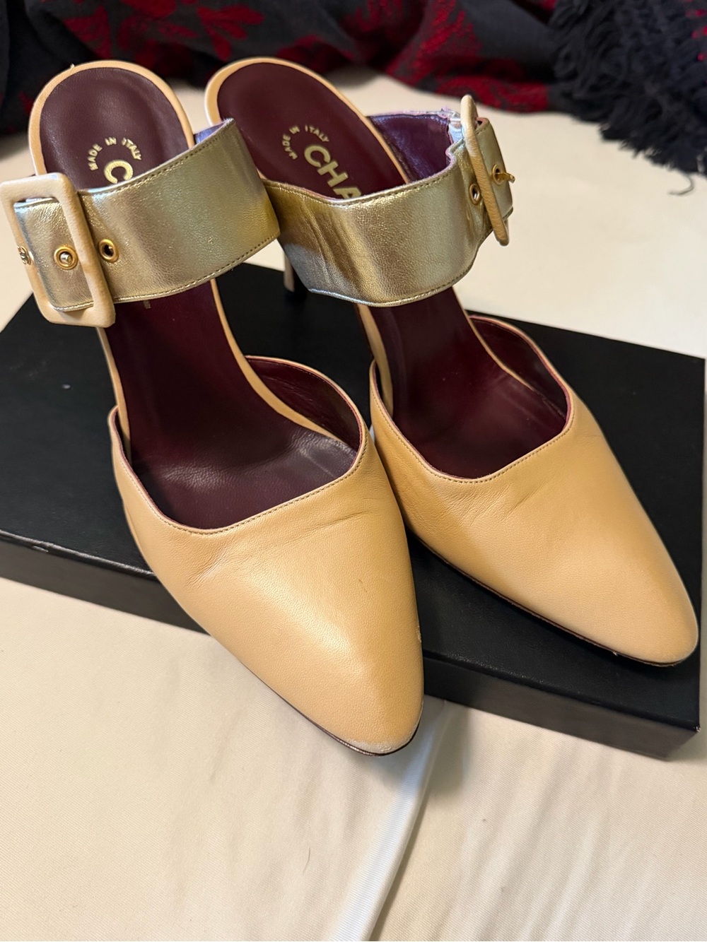 CHANEL vintage Beige Leather Pointed-Toe Mule with Gold Buckle Strap 1990-2000
